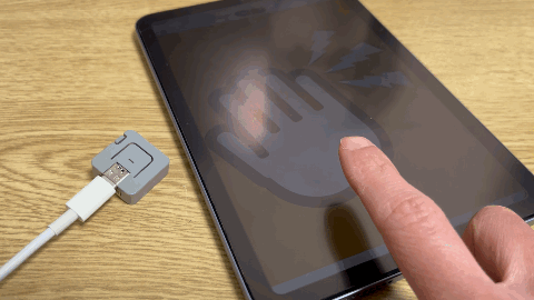 iPadに合わせてATOM LiteのLEDが点いたり消えたりします